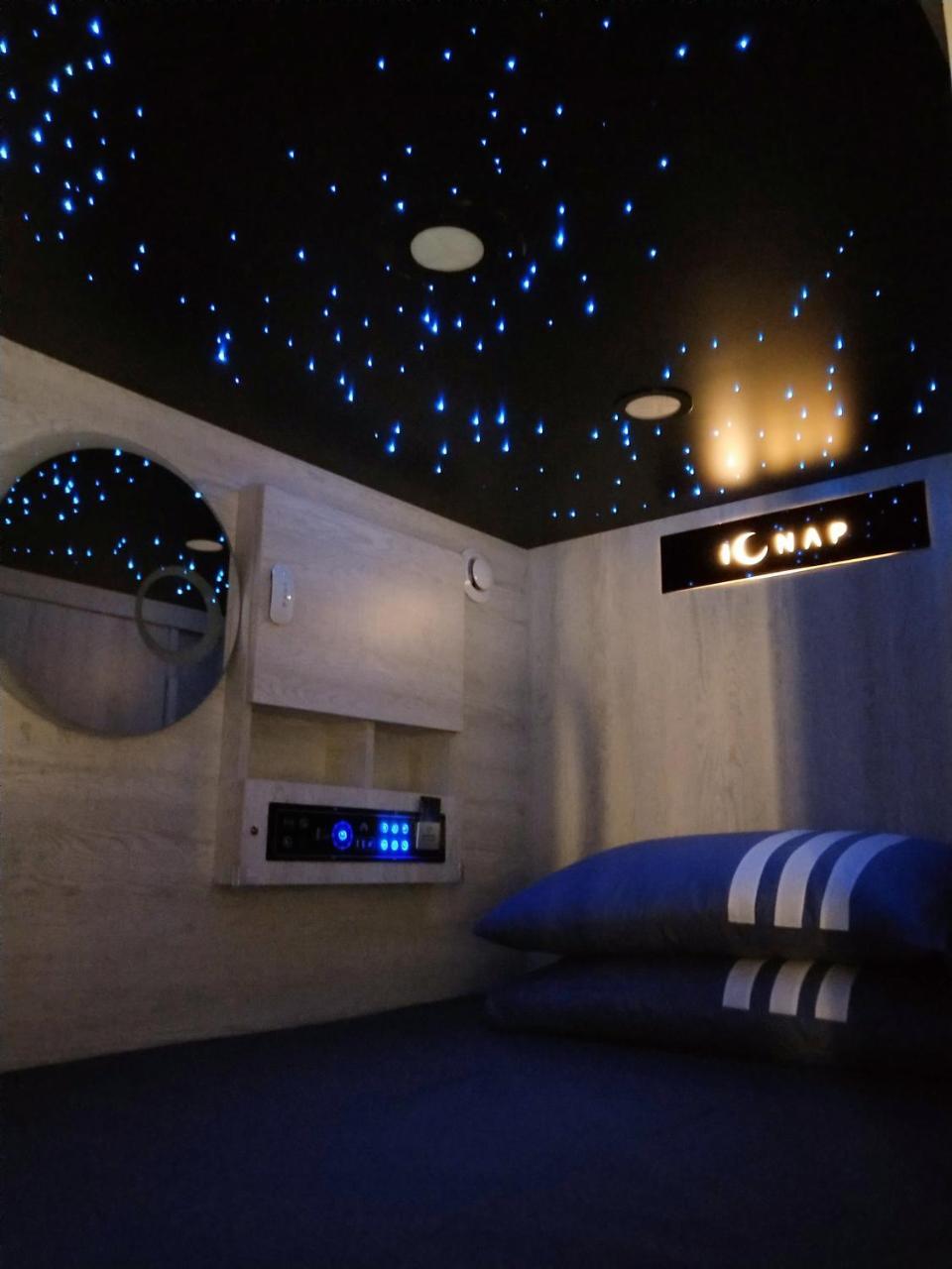 L'Etoile De Mer Mong Kok - Capsule Hotel Kowloon  Dış mekan fotoğraf