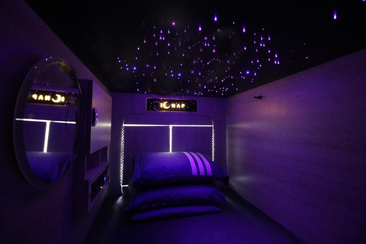 L'Etoile De Mer Mong Kok - Capsule Hotel Kowloon  Dış mekan fotoğraf