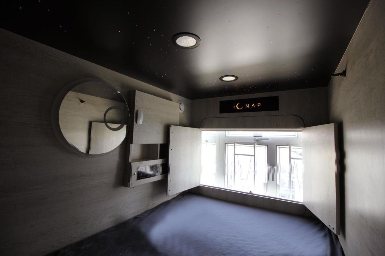 L'Etoile De Mer Mong Kok - Capsule Hotel Kowloon  Dış mekan fotoğraf